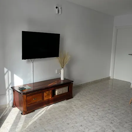 Private In A Great Location In With Shared Pool